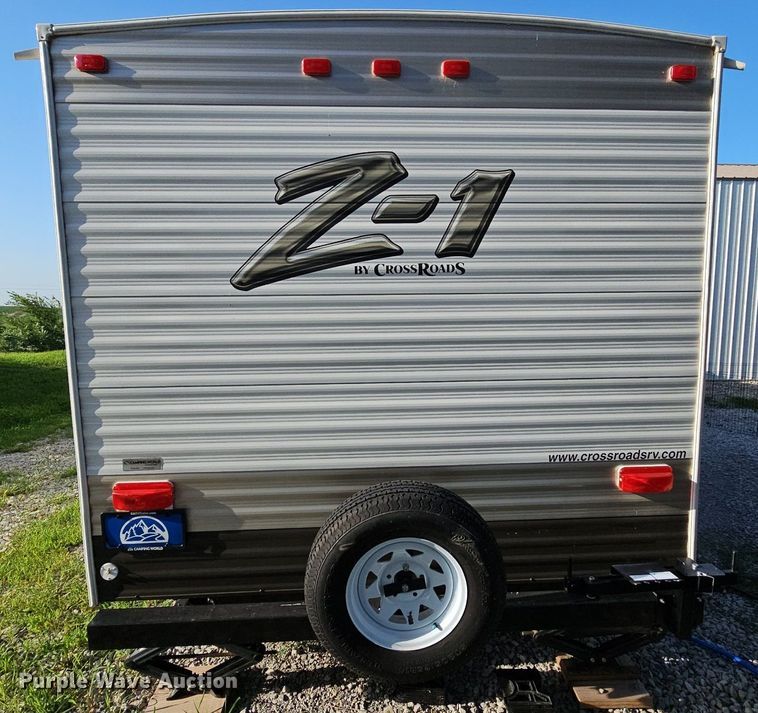 image for item DQ0127 2015 CrossRoads ZT231FB15  camper