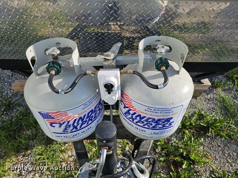 image for item DQ0127 2015 CrossRoads ZT231FB15  camper