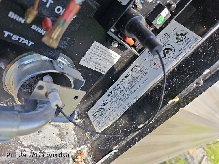 image for item DQ0127 2015 CrossRoads ZT231FB15  camper