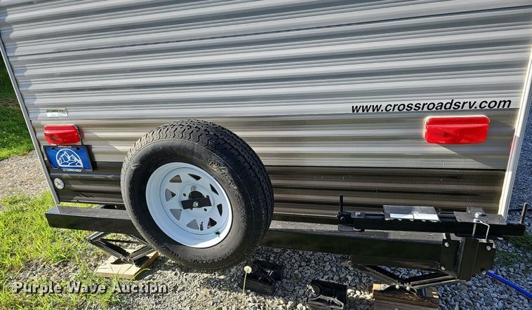 image for item DQ0127 2015 CrossRoads ZT231FB15  camper