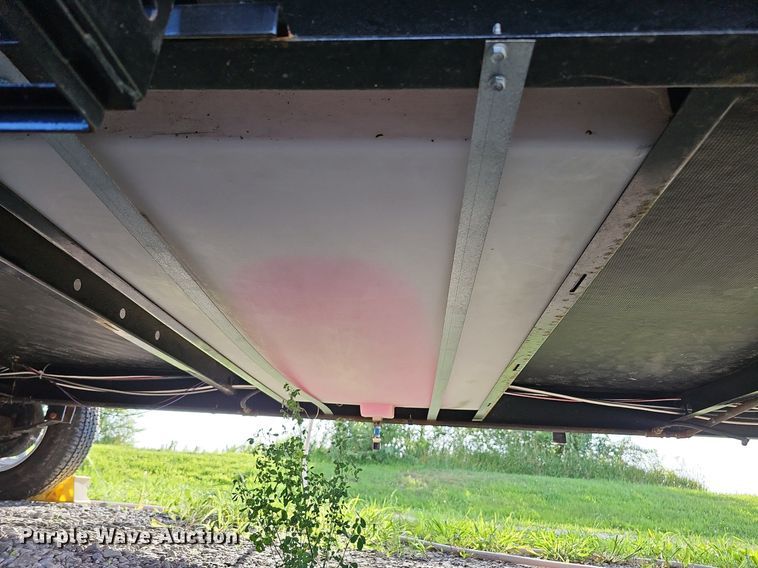 image for item DQ0127 2015 CrossRoads ZT231FB15  camper