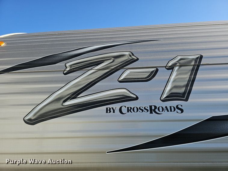 image for item DQ0127 2015 CrossRoads ZT231FB15  camper