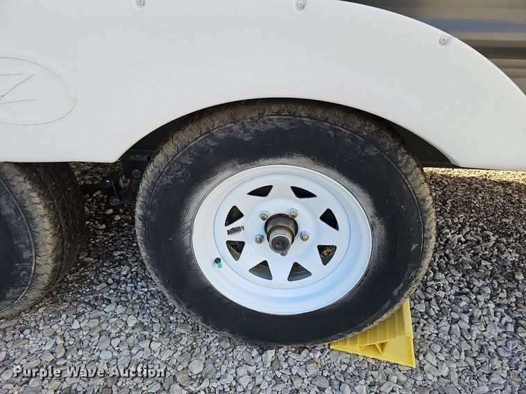 image for item DQ0127 2015 CrossRoads ZT231FB15  camper