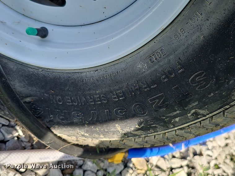 image for item DQ0127 2015 CrossRoads ZT231FB15  camper