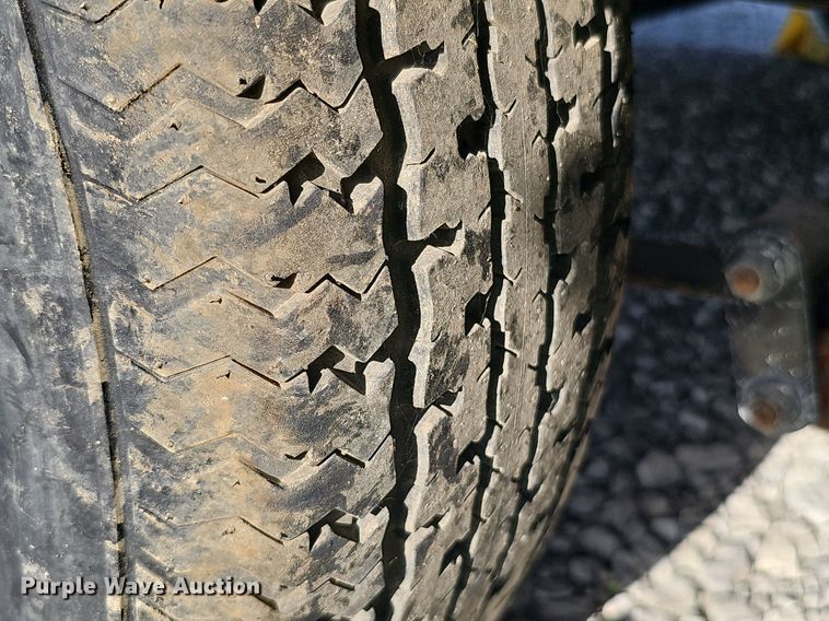 image for item DQ0127 2015 CrossRoads ZT231FB15  camper