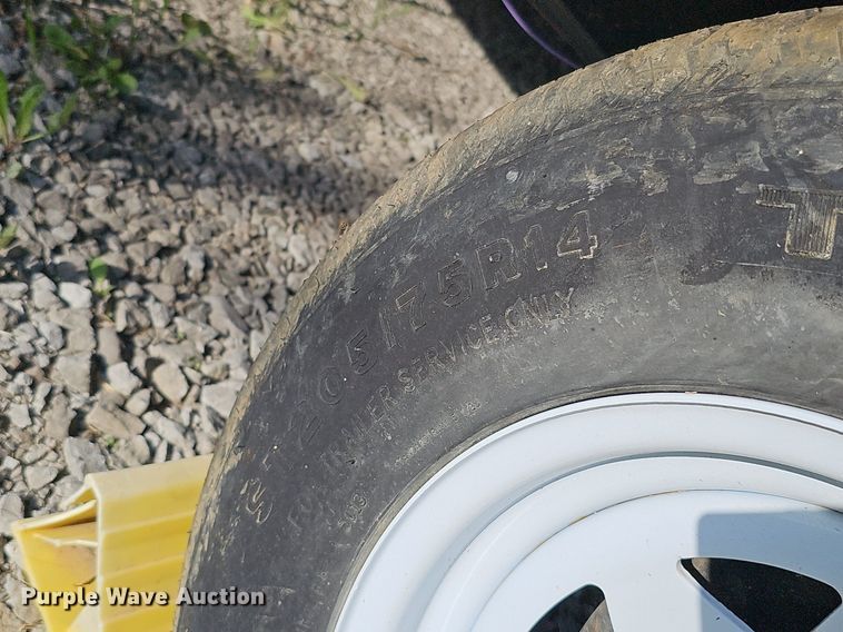 image for item DQ0127 2015 CrossRoads ZT231FB15  camper