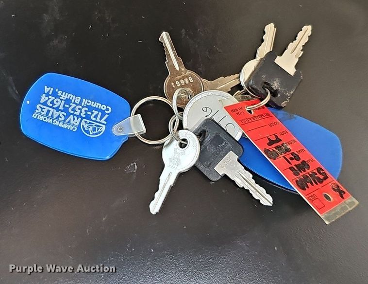 image for item DQ0127 2015 CrossRoads ZT231FB15  camper