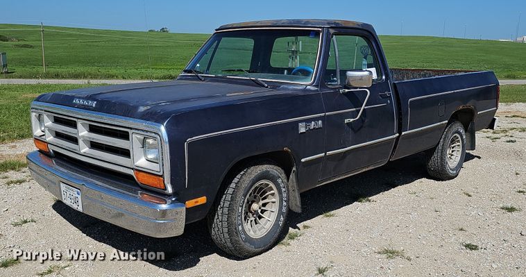 image for item DQ0128 1986 Dodge D100 Custom  pickup truck