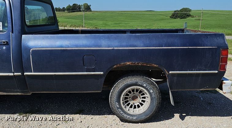 image for item DQ0128 1986 Dodge D100 Custom  pickup truck