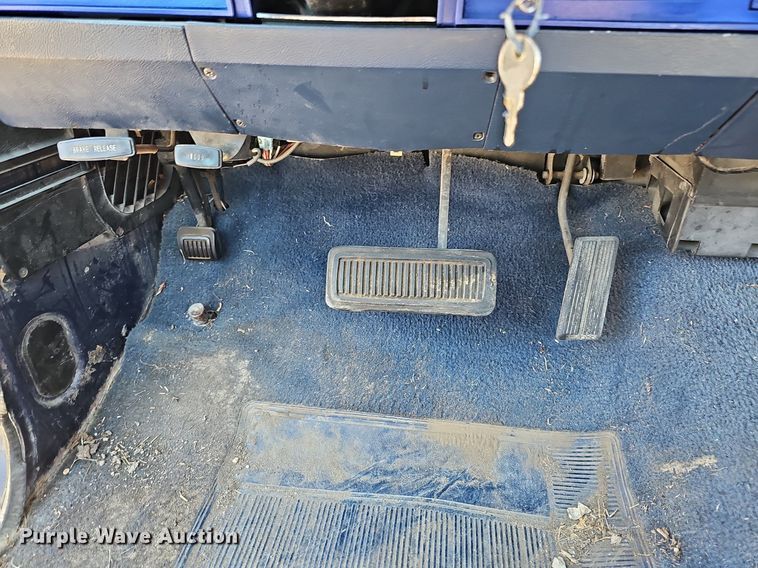 image for item DQ0128 1986 Dodge D100 Custom  pickup truck