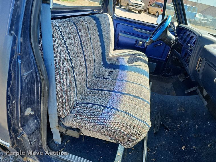 image for item DQ0128 1986 Dodge D100 Custom  pickup truck