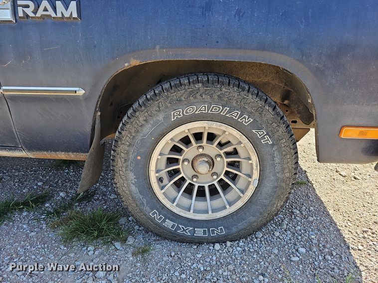 image for item DQ0128 1986 Dodge D100 Custom  pickup truck