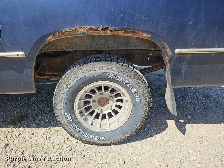 image for item DQ0128 1986 Dodge D100 Custom  pickup truck