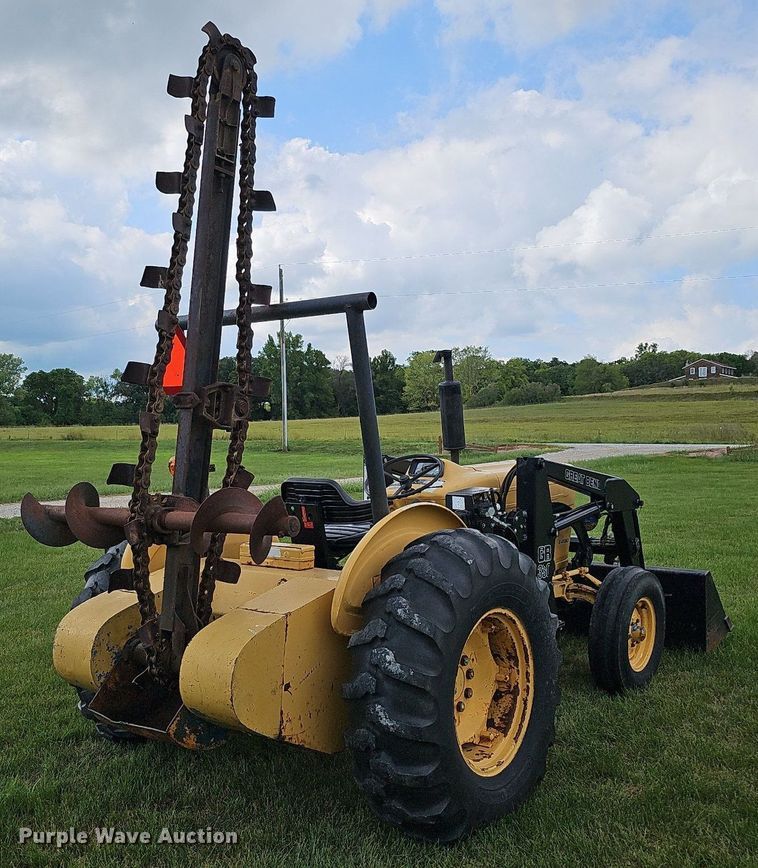 image for item DQ0131 Ford 4400  tractor