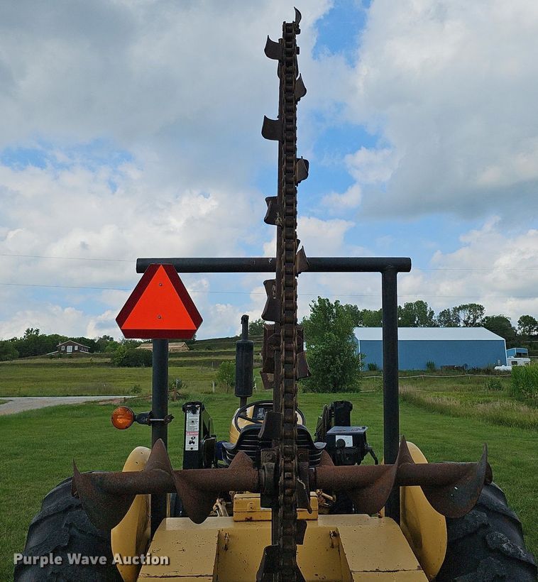 image for item DQ0131 Ford 4400  tractor
