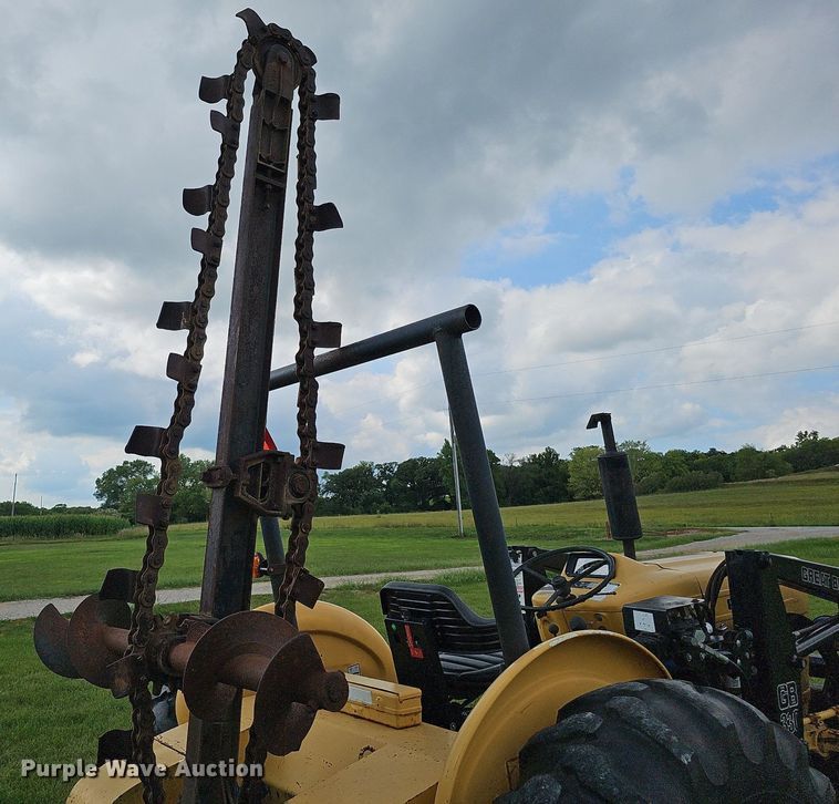 image for item DQ0131 Ford 4400  tractor