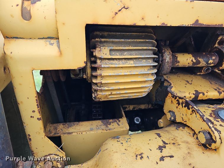 image for item DQ0131 Ford 4400  tractor