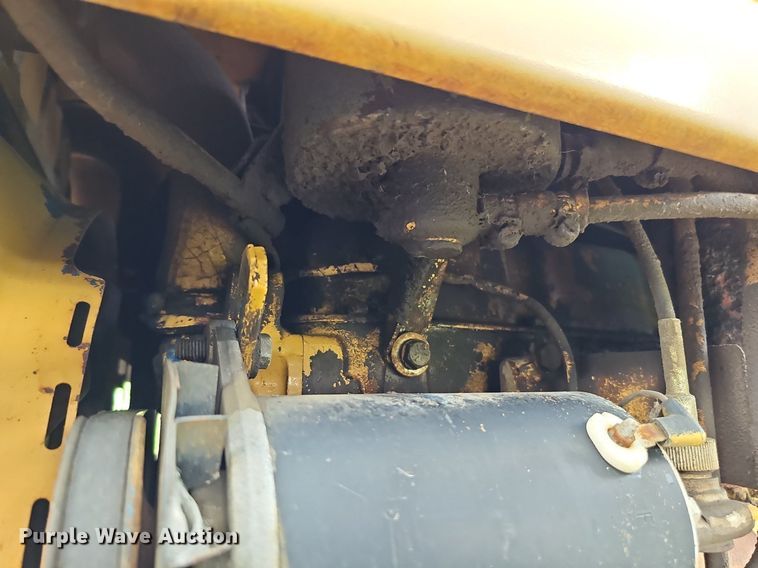 image for item DQ0131 Ford 4400  tractor