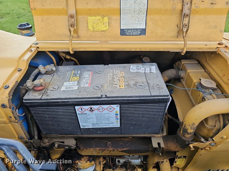 image for item DQ0131 Ford 4400  tractor