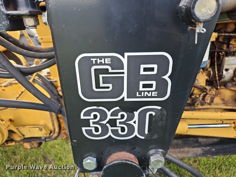 image for item DQ0131 Ford 4400  tractor