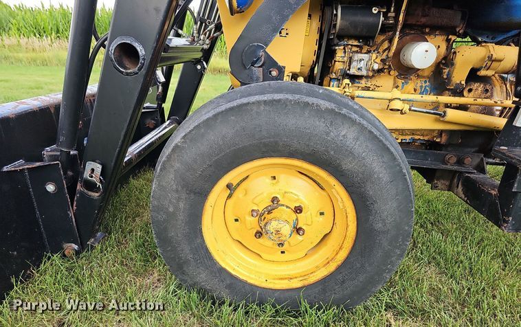 image for item DQ0131 Ford 4400  tractor