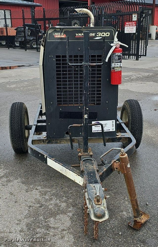 image for item DQ0146 Lincoln Electric Vantage 300  welder