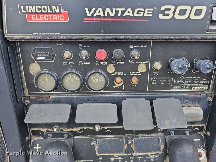 image for item DQ0146 Lincoln Electric Vantage 300  welder