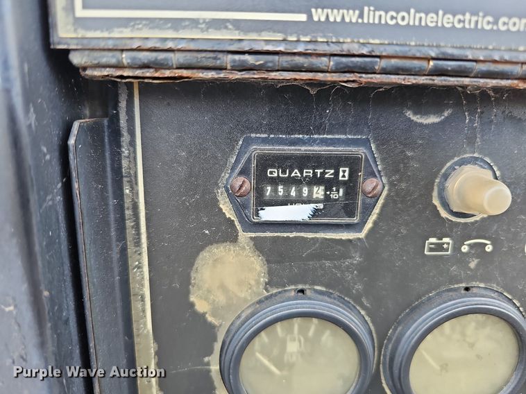 image for item DQ0146 Lincoln Electric Vantage 300  welder