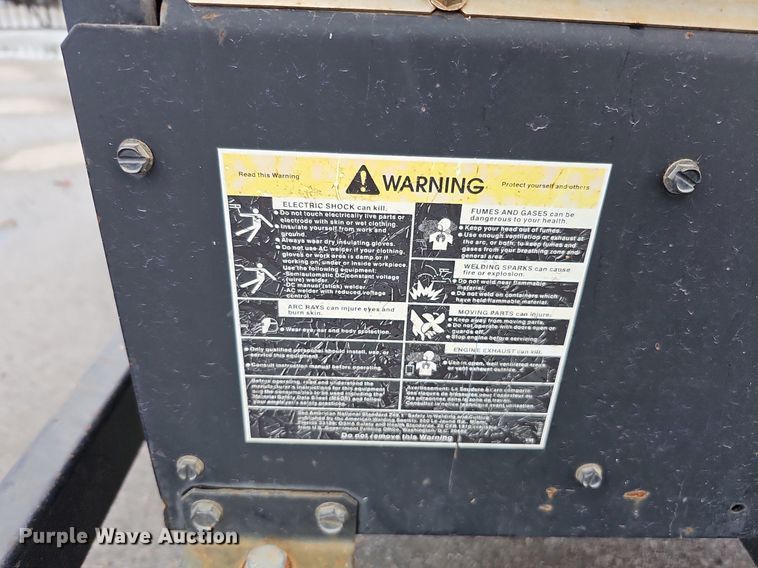 image for item DQ0146 Lincoln Electric Vantage 300  welder