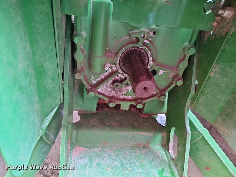 image for item DQ0147 2015 John Deere  4052M tractor