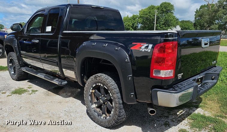 image for item DQ0149 2008 GMC Sierra 1500  Ext. Cab pickup truck