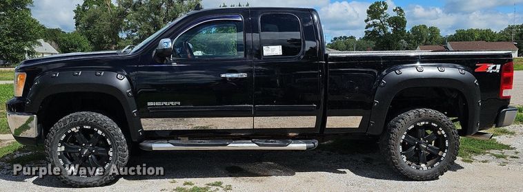 image for item DQ0149 2008 GMC Sierra 1500  Ext. Cab pickup truck