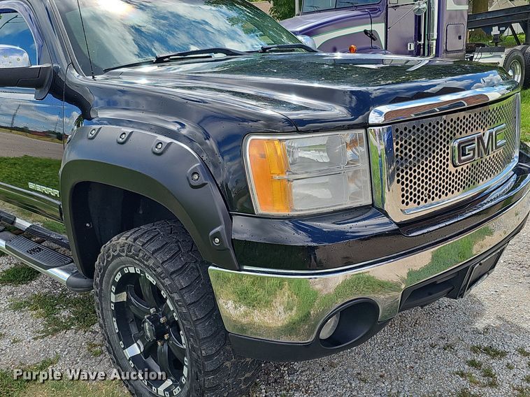 image for item DQ0149 2008 GMC Sierra 1500  Ext. Cab pickup truck