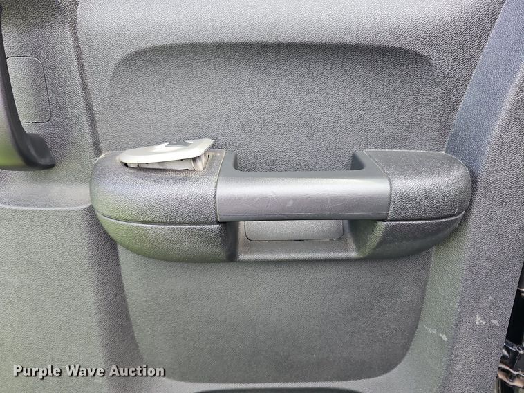 image for item DQ0149 2008 GMC Sierra 1500  Ext. Cab pickup truck