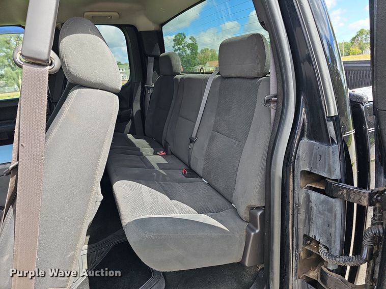 image for item DQ0149 2008 GMC Sierra 1500  Ext. Cab pickup truck