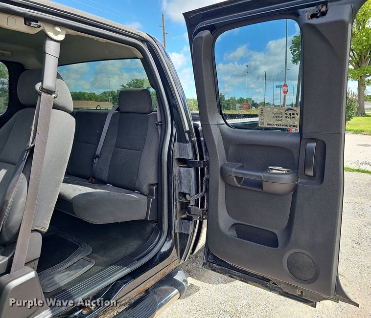 image for item DQ0149 2008 GMC Sierra 1500  Ext. Cab pickup truck