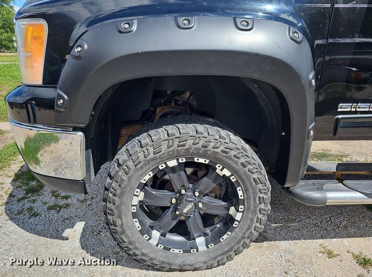 image for item DQ0149 2008 GMC Sierra 1500  Ext. Cab pickup truck