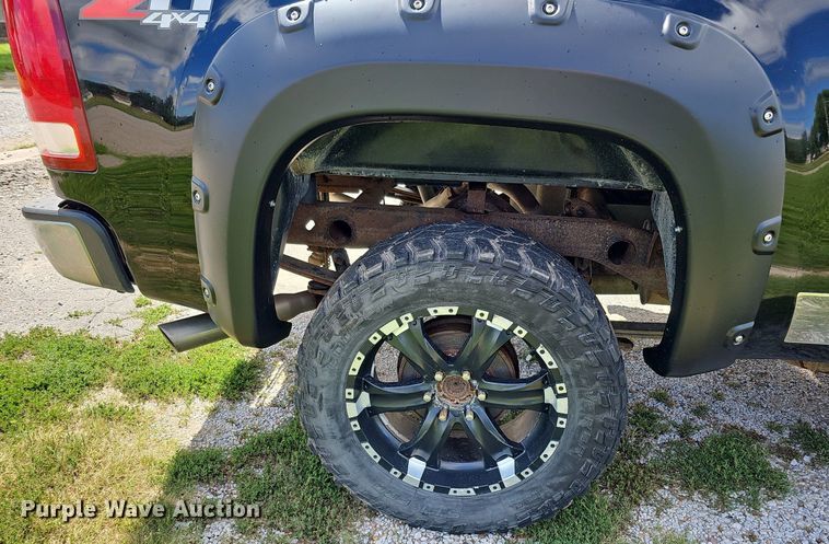 image for item DQ0149 2008 GMC Sierra 1500  Ext. Cab pickup truck