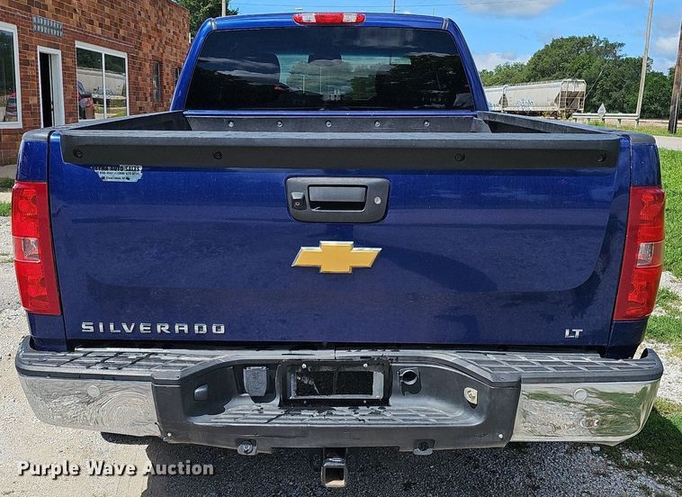 image for item DQ0150 2013 Chevrolet Silverado 1500  Ext. Cab pickup truck