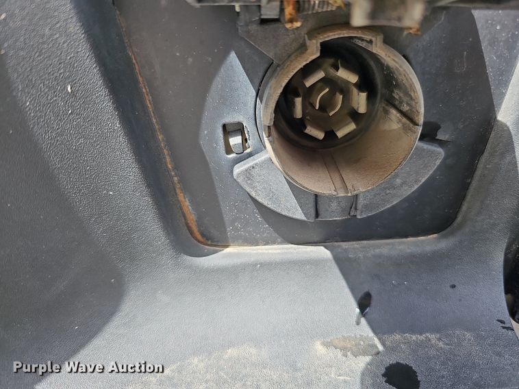 image for item DQ0150 2013 Chevrolet Silverado 1500  Ext. Cab pickup truck