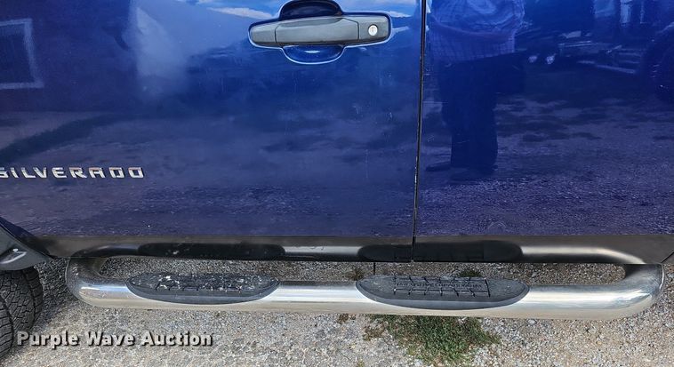 image for item DQ0150 2013 Chevrolet Silverado 1500  Ext. Cab pickup truck