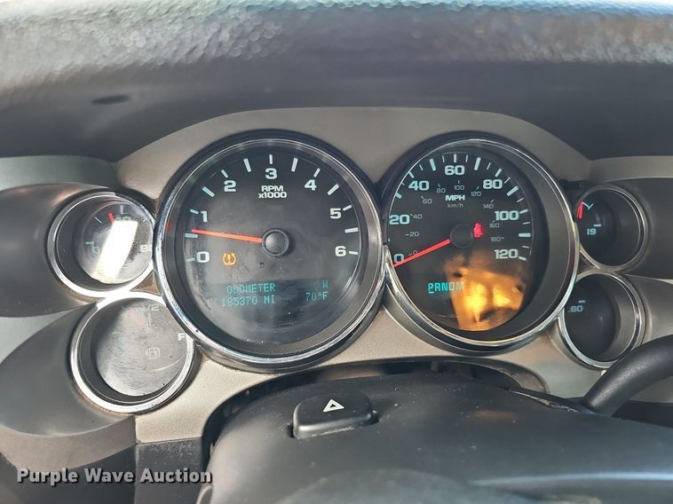 image for item DQ0150 2013 Chevrolet Silverado 1500  Ext. Cab pickup truck