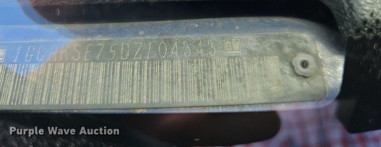 image for item DQ0150 2013 Chevrolet Silverado 1500  Ext. Cab pickup truck