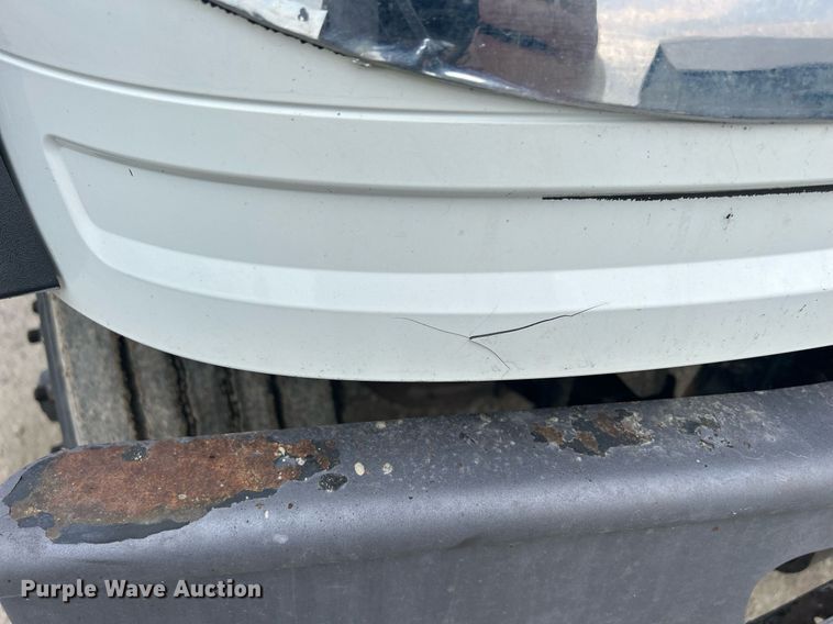 image for item DQ0873 2007 International 7600  refuse truck