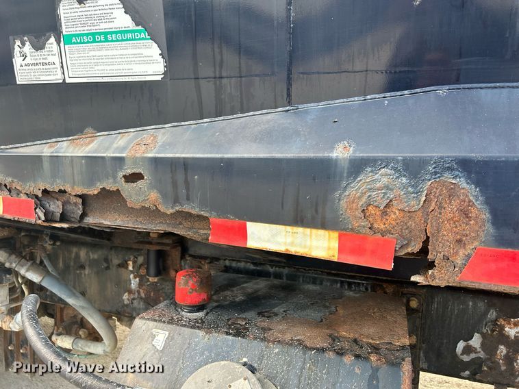 image for item DQ0873 2007 International 7600  refuse truck