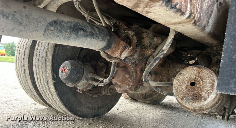 image for item DQ0873 2007 International 7600  refuse truck