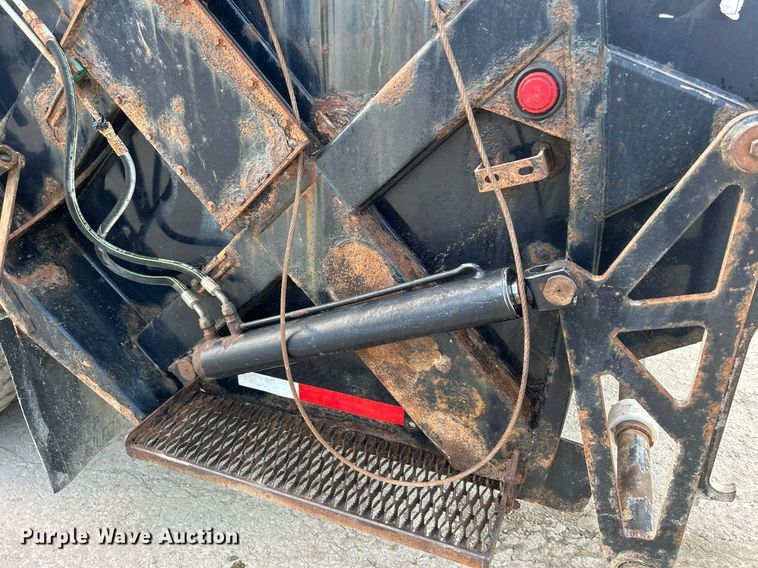 image for item DQ0873 2007 International 7600  refuse truck