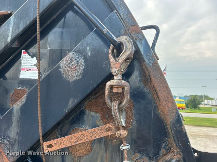 image for item DQ0873 2007 International 7600  refuse truck