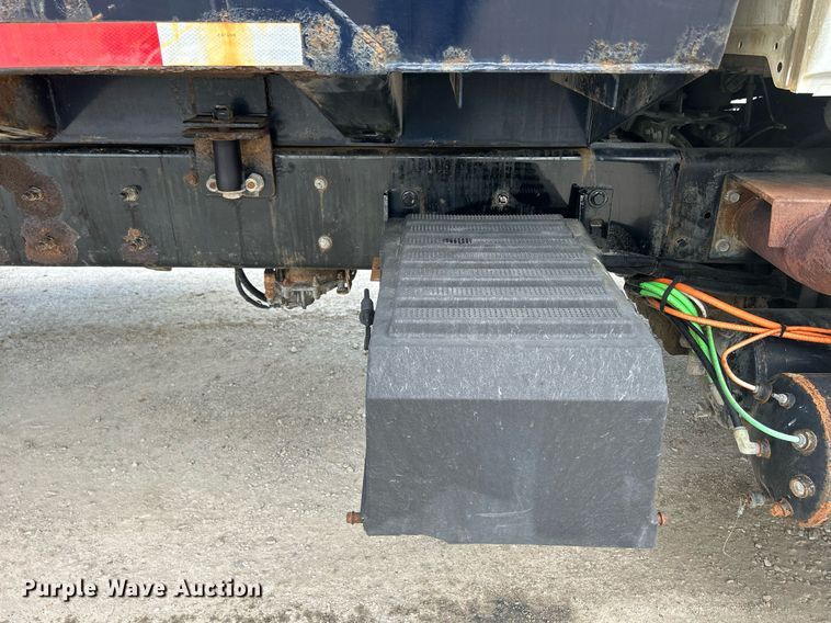 image for item DQ0873 2007 International 7600  refuse truck