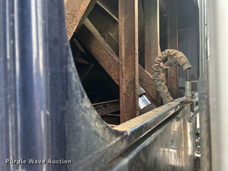 image for item DQ0873 2007 International 7600  refuse truck